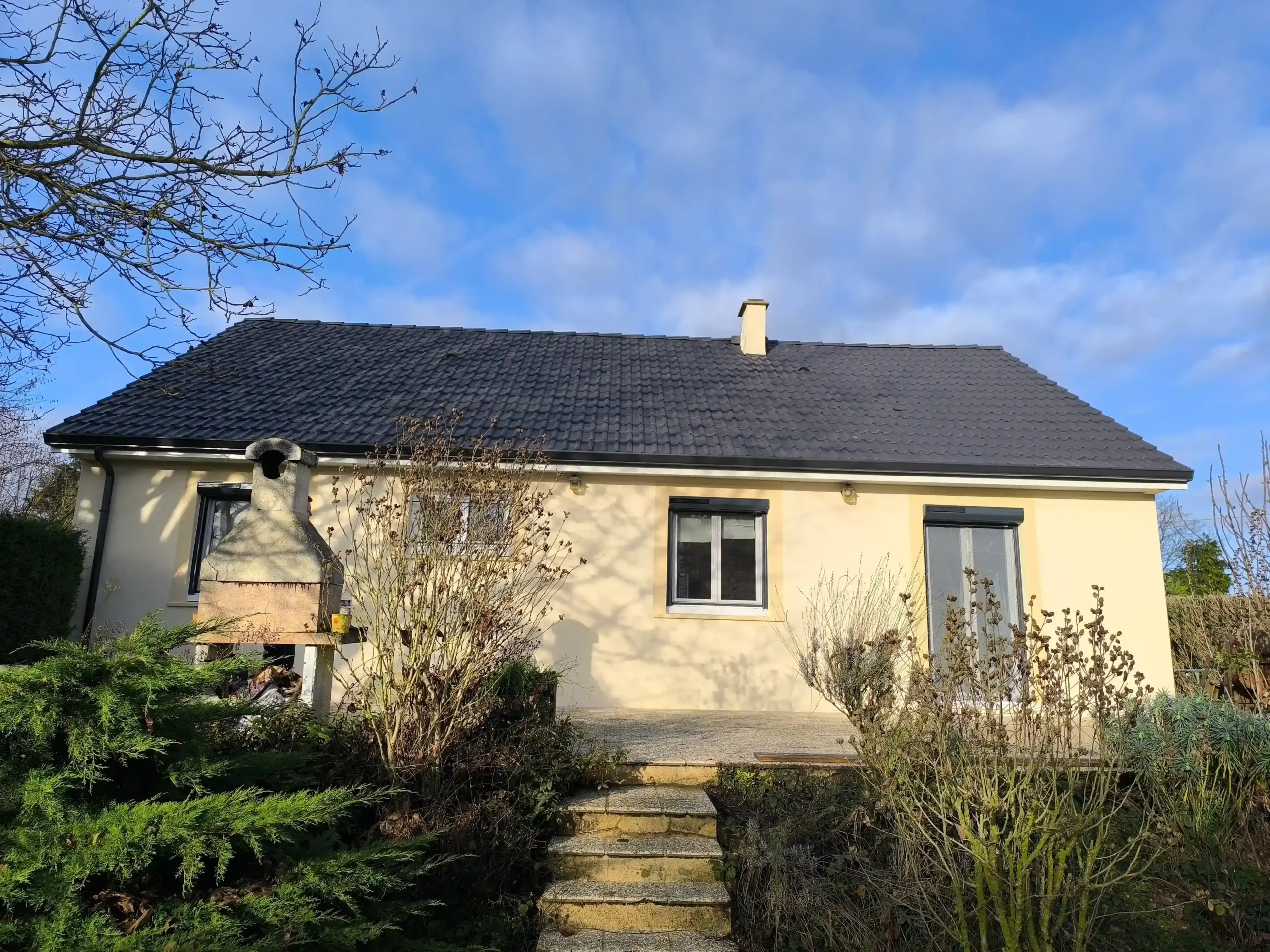 Chantier fini Denonville Maison rénovée avec ITE, toiture neuve et zinguerie alu